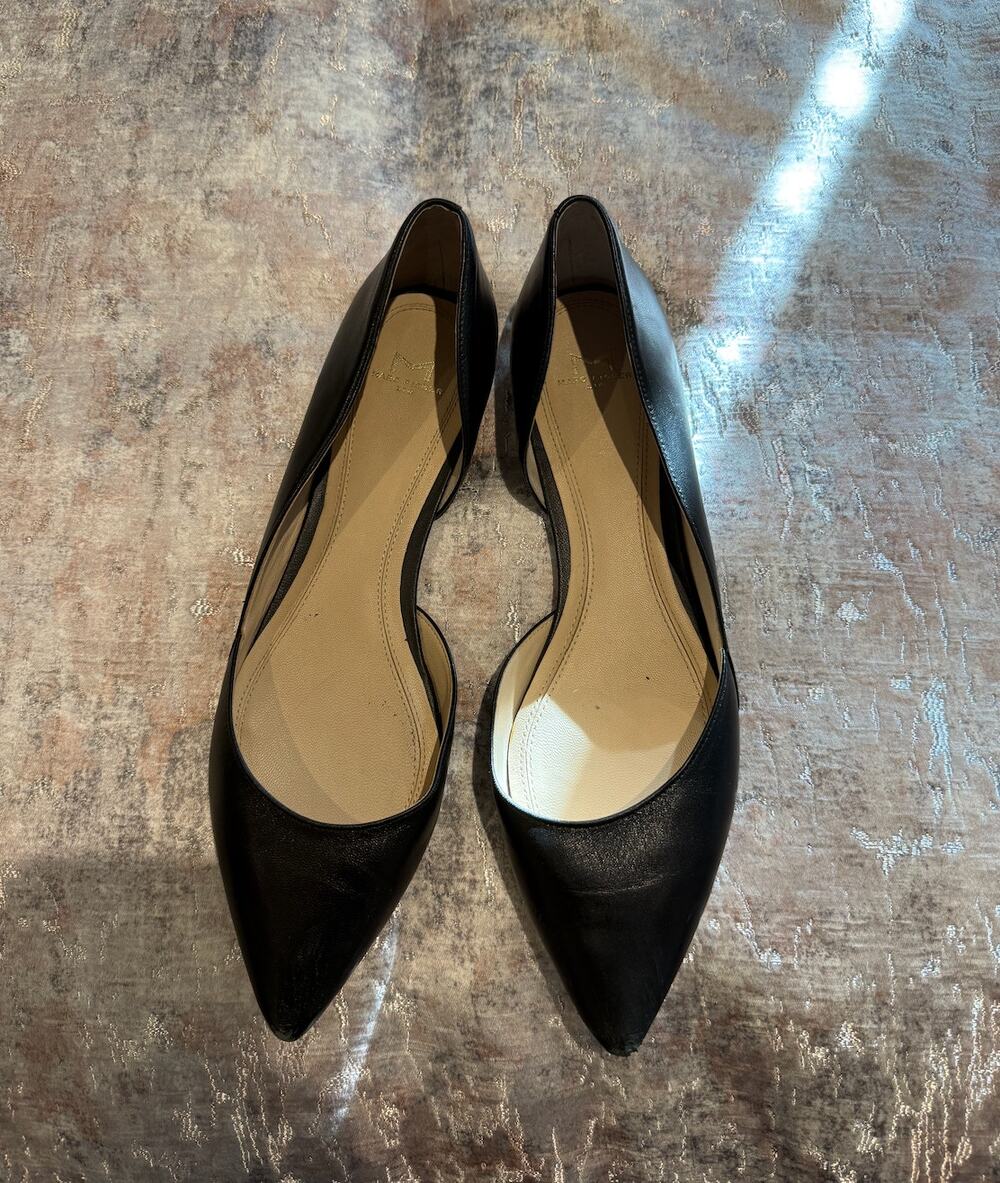 Marc Fisher LTD Black Pointed Toe Flats | Size 8.5